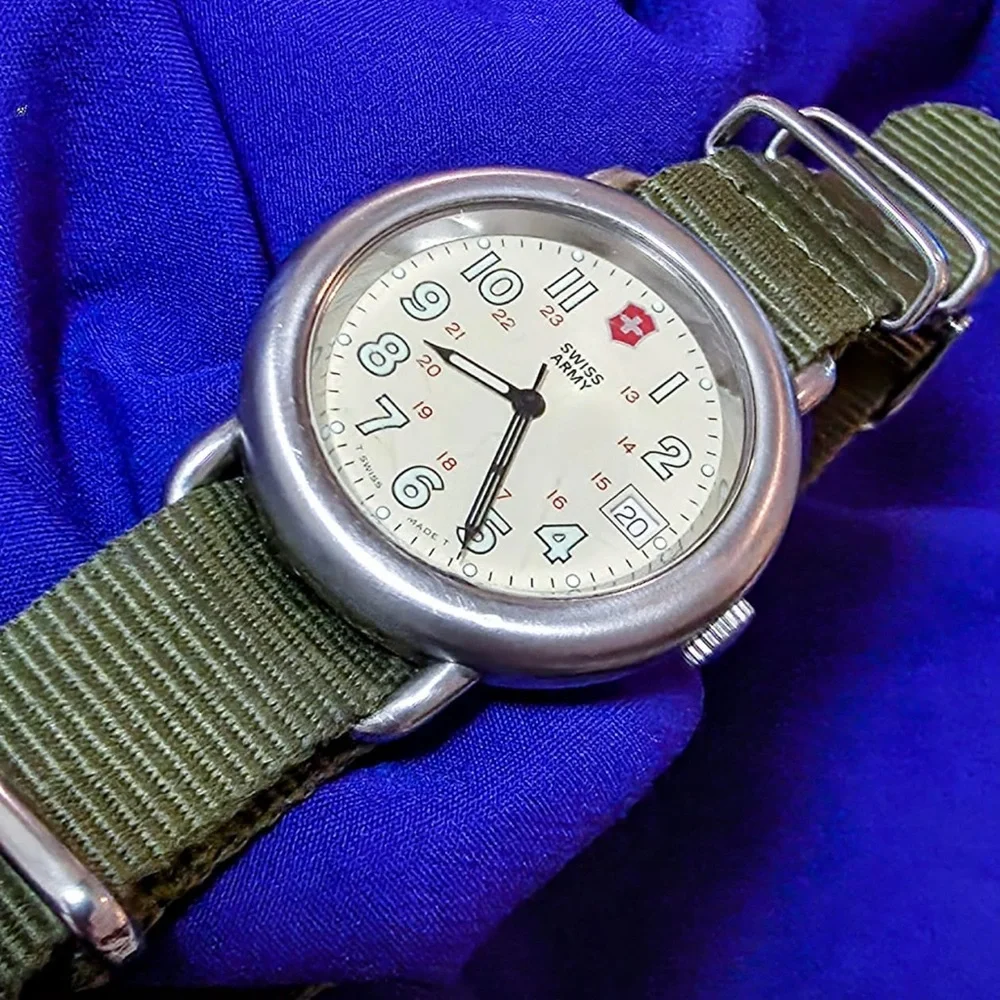 Swiss Army Vintage 38mm Classic Cavalry Swiss Made Men's Watch - Picture 4 of 6